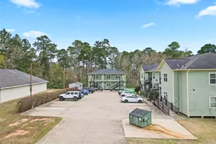 409 Beto St, Huntsville, TX 77340 - Photo 2