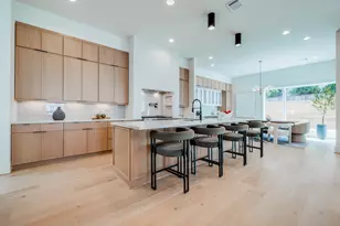 1701 Banks St, Houston, TX 77098 - Photo 12