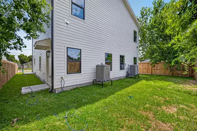 415 Neyland Street, Houston, TX 77022 - Photo 42