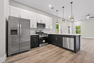 415 Neyland St, Houston, TX 77022 - Photo 6
