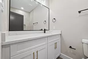 415 Neyland St, Houston, TX 77022 - Photo 30
