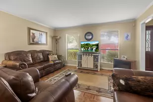 6180 Afton Ln, Beaumont, TX 77706 - Photo 2