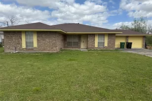 872 Granville Dr, Houston, TX 77091 - Photo 1