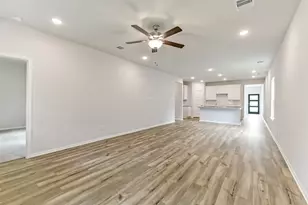 2105 Caney Crk Ln, Conroe, TX 77301 - Photo 10