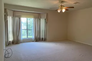 12423 Ashford Hollow Dr, Sugar Land, TX 77478 - Photo 10