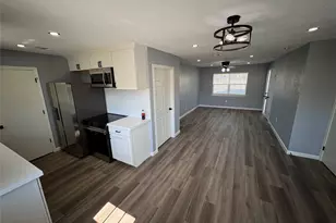 2929 8th Ave N, Texas City, TX 77590 - Photo 10