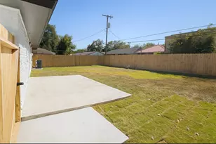 2929 8th Ave N, Texas City, TX 77590 - Photo 4