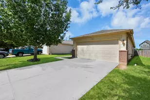 7919 Cypress Edge Dr, Cypress, TX 77433 - Photo 4