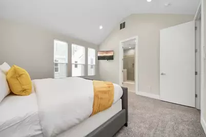 5935 Beall Street #A, Houston, TX 77091 - Photo 10