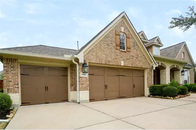 19502 N Comal River Drive, Cypress, TX 77433 - Photo 2
