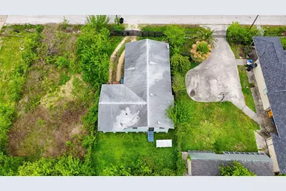 4909 Falls Street, Houston, TX 77026 - Photo 6