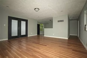 4909 Falls St, Houston, TX 77026 - Photo 10