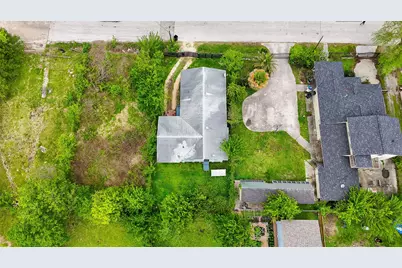 4909 Falls Street, Houston, TX 77026 - Photo 8