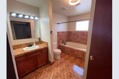 257 Barracuda, Bayou Vista, TX 77563 - Photo 8