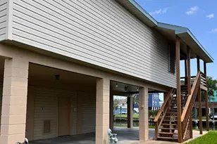 257 Barracuda, Bayou Vista, TX 77563 - Photo 2