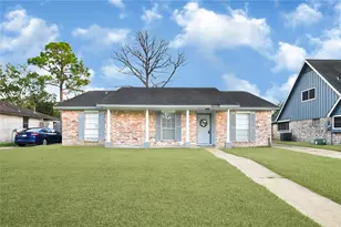 11727 Scottsdale Dr, Stafford, TX 77477 - Photo 1