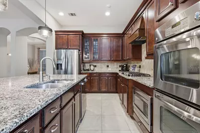 127 Lindenberry Circle, The Woodlands, TX 77389 - Photo 20