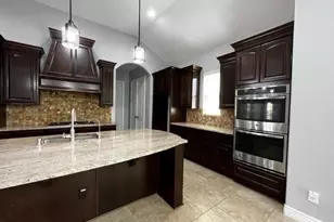23311 Preserve View Cir, Spring, TX 77389 - Photo 8