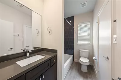 314 Eado Park Circle, Houston, TX 77020 - Photo 8