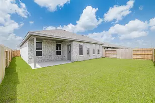 1906 Stargazer Ln, Angleton, TX 77515 - Photo 14
