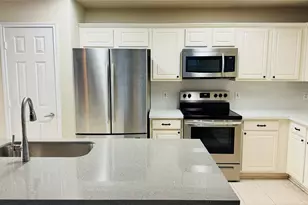 22 Timberstar St, The Woodlands, TX 77382 - Photo 4