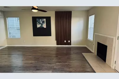 22 Timberstar Street, The Woodlands, TX 77382 - Photo 6