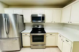 22 Timberstar St, The Woodlands, TX 77382 - Photo 10