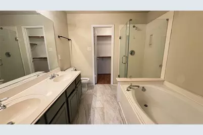 22 Timberstar Street, The Woodlands, TX 77382 - Photo 14