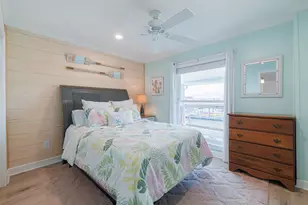 1021 Redfish St, Hitchcock, TX 77563 - Photo 24