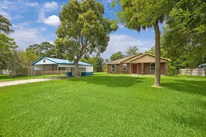 118 Tower Drive, Friendswood, TX 77546 - Photo 2