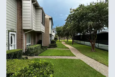 10378 Briar Forest Drive #32/5, Houston, TX 77042 - Photo 16