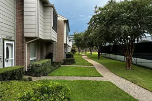 10378 Briar Forest Dr, Houston, TX 77042 - Photo 16