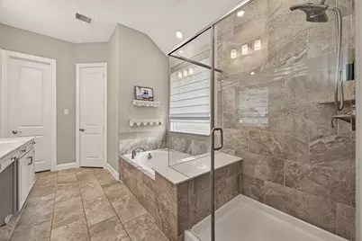 2228 Briarstone Bluff Crossing, Pearland, TX 77089 - Photo 38