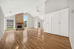 3079 Hazy Park Dr, Houston, TX 77082 - Photo 10