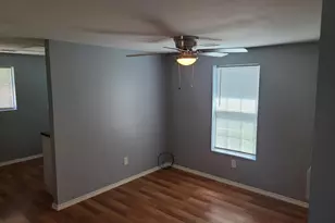 1120 Stowe St, Baytown, TX 77520 - Photo 6