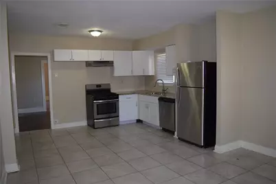 214 E Jack Street, Baytown, TX 77520 - Photo 10