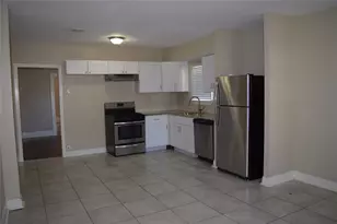 214 E Jack St, Baytown, TX 77520 - Photo 10