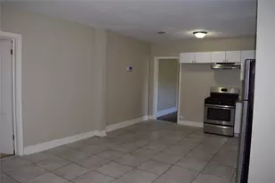 214 E Jack St, Baytown, TX 77520 - Photo 14