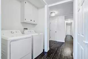 2826 Round Tower Ln, Port Neches, TX 77651 - Photo 20