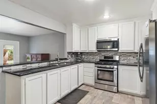 2706 Sweetgum St, Pasadena, TX 77502 - Photo 12