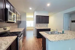 14097 Lake Cres Dr, Conroe, TX 77384 - Photo 4