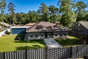 26763 Royal Coach Ln, New Caney, TX 77357 - Photo 2