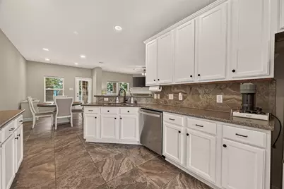 3404 Cortona Lane, Friendswood, TX 77546 - Photo 18