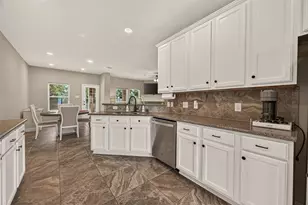 3404 Cortona Ln, Friendswood, TX 77546 - Photo 18