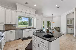 47 Summerwalk Pl, The Woodlands, TX 77381 - Photo 18
