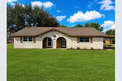 1302 Avenue H, Danbury, TX 77534 - Photo 1