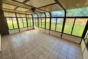 1302 Avenue H, Danbury, TX 77534 - Photo 22