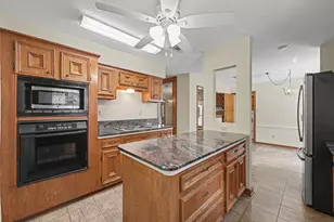5188 Old Castle Way, Conroe, TX 77304 - Photo 12