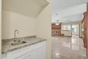 5188 Old Castle Way, Conroe, TX 77304 - Photo 10