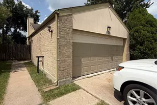13310 Robinglen Dr, Houston, TX 77083 - Photo 40